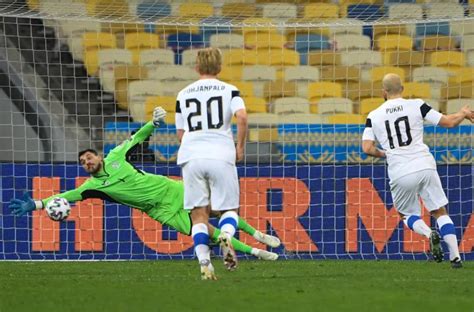 Бущан георгий (bushchan georgiy) футбол вратарь украина 31.05.1994. Георгий Бущан: «Я запутал Миколенко» | 19-27