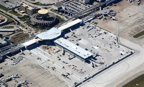 Airporttransit Best Project United Airlines New Terminal C North At