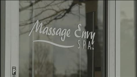 Massage Therapist Accused Of Sexually Assaulting Customer Abc13 Houston