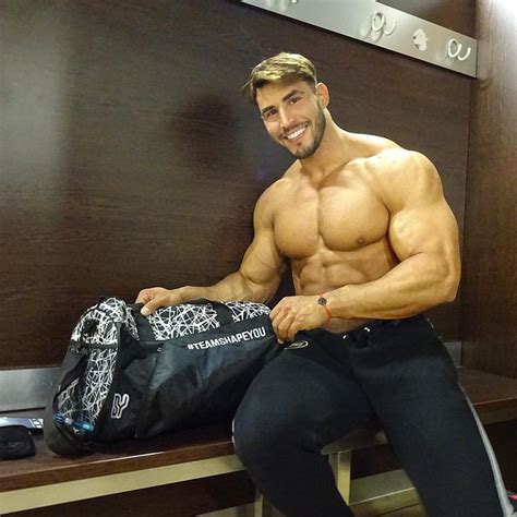 Bekijk Deze Instagram Foto Van Amin Elkach Vind Ik Leuks Muscular Men Bodybuilders