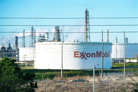 Exxon Plans To Build Nations Largest Carbon Capture Project In Baytown