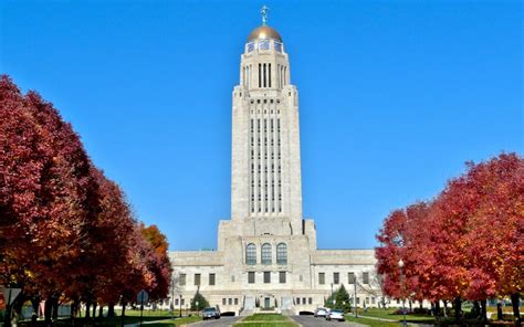 Nebraska State Capitol On An Autumn Day Hd Desktop Wallpaper
