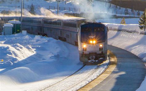 This Scenic Snow Train In Colorado Takes Skiers Straight To The