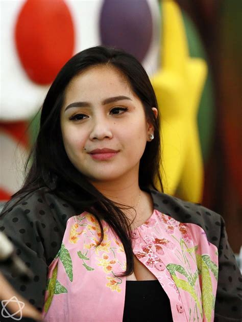 Gambar Hot Nagita Slavina Terbaru