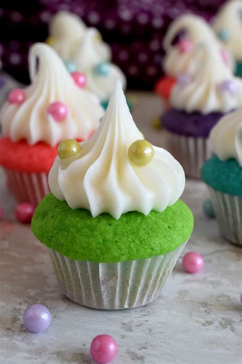 Bakery Style Mini Vanilla Cupcakes Lord Byrons Kitchen