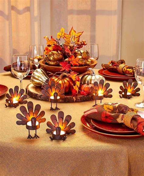 Make them in advance or leave the supplies in the center of the table for kids to craft before the big meal. 15 Easy Thanksgiving Table Decorating Ideas | Thanksgiving ...