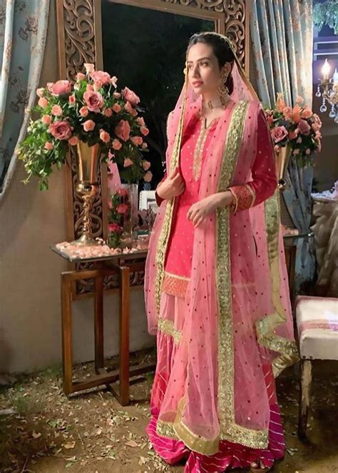 Sana Javed Laam Pakistani Outfit Simple Pakistani Dresses Pakistani