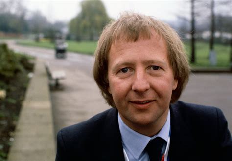 Tim Brooke Taylor A Mainstay Of British Comedy Dies At 79 The New