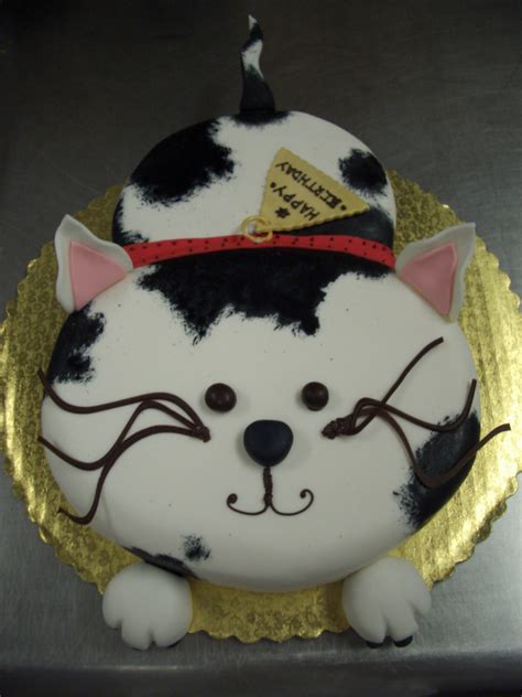 Check out this collection of fabulous feline inspired cakes! Kid's Cake Cat by stringy-cow on DeviantArt