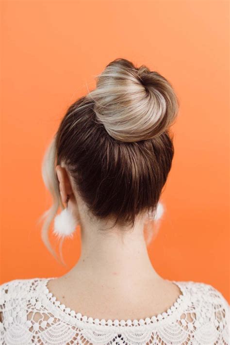 How To Style A Donut Bun A Beautiful Mess Donut Bun Hairstyles Hair Donut Hair Bun Tutorial