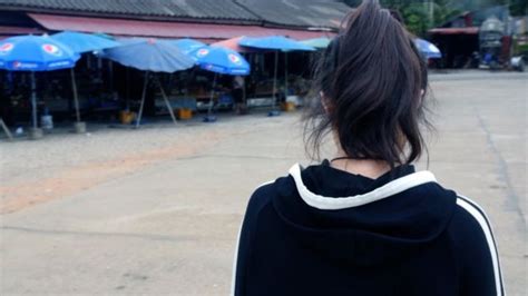 탈북자 인신매매 8년간 섹스캠에 시달린 20대 탈북 여성의 탈출 이야기 Bbc News 코리아