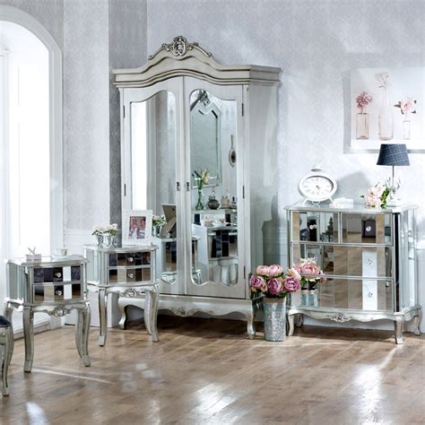 Bedroom furniture sets └ furniture └ home, furniture & diy all categories antiques art baby books, comics & magazines business, office & industrial cameras & photography cars stunning italian mirrored bedroom set (wardrobes, headsurround & bedside tables). Mirrored Bedroom Furniture - Tiffany Range | Melody Maison®