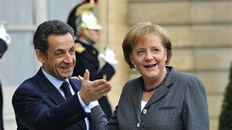 Merkel Y Sarkozy Se Reúnen Para Mantener A Salvo El Euro Abces