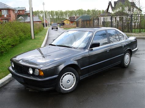 Learn how it drives and what features set the 1991 bmw 525i apart from its rivals. 1991 BMW 525I specs