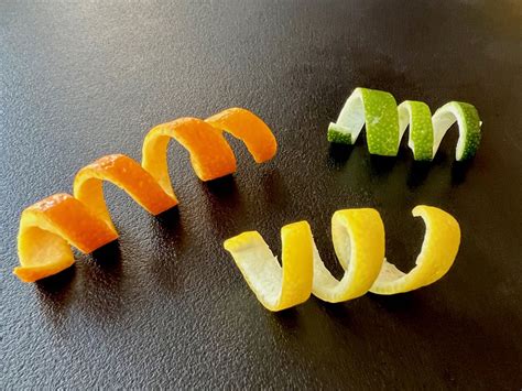 How To Make A Lemon Or Lime Twist Easy Way To Make Citrus Curls
