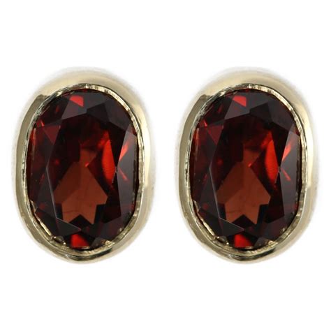 9ct Yellow Gold 7mm X 5mm Oval Garnet Stud Earrings Gemstone Earrings