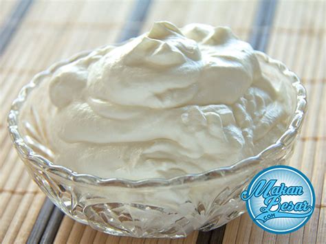 Campur krim + gula + essence vanilla. Cara Membuat Whipped Cream Sendiri (Dengan gambar) | Krim ...