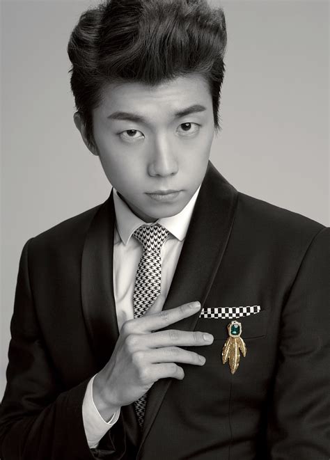 65 kg (143 lbs) blood type: 2PM - Wooyoung（画像あり） | ウヨン, メンズファッション, メンズ
