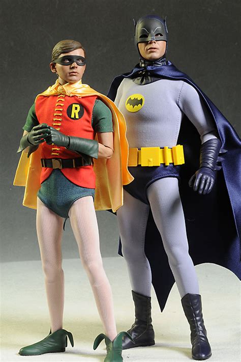 Once again they nail the look of the characters with awesome detail. Live Photos: Hot Toys - Robin - 1966 Batman 12″ Action ...