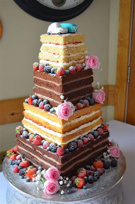 Top 20 Simple Square Wedding Cakes That Wow 2023