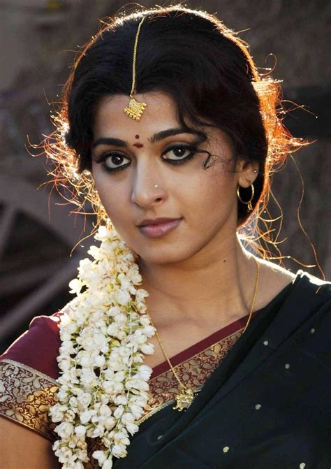 Anushka Shetty Very Hot Face Photos In Saree Anushka Shetty
