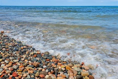 Pictured Rocks beaches: 7 Lake Superior beaches in Michigan in the UP's