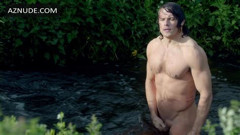 Sam Heughan Sexy Shirtless Scene In Outlander Aznude Men Sexiz Pix
