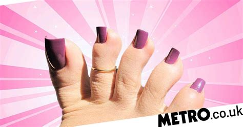If You Want To Attract Foot Fetishists Long Toenail Acrylics Are In