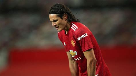 43 shares manchester united hope they can convince cavani to stay with trophy. Football news - Manchester United's Edinson Cavani at ...