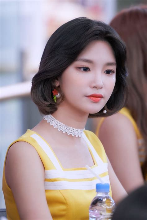 Is She The Most Beautiful Short Hair Kpop Rookie Daily