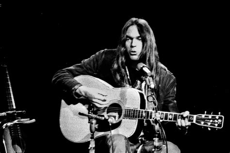 Neil Young Releases 1971 'Young Shakespeare' Live Album - Hollywood411 News
