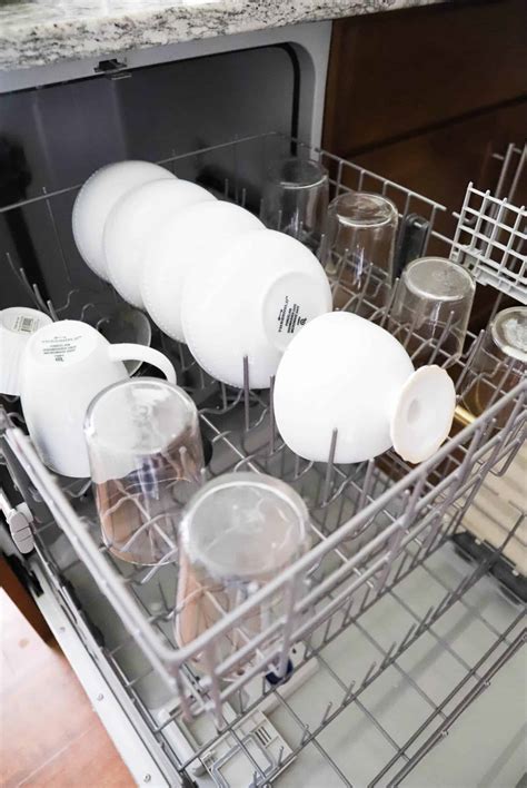 Check spelling or type a new query. A Step-By-Step Guide On How To Load A Dishwasher - By ...