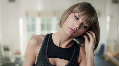 It is a throwback to the old days of mtv when you could tune in at any time to see all the most popular. Apple Music is 'Distractingly Good' for Taylor Swift in ...