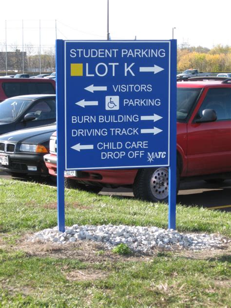 Directional Parking Lot Sign Milwaukee Wisconsin Signarama