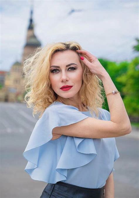 Oksana I M 40 From Ucraina Kharkov Marriage Agency Futura