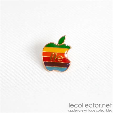 Vintage 1983 Apple Iie Legendary Computer Rainbow 6 Colors Lapel Pin