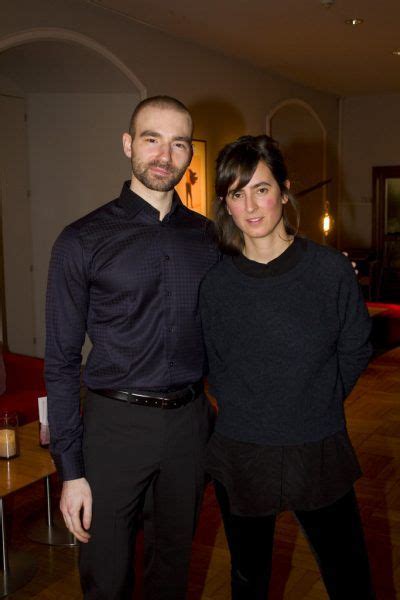 Abseits dieser rolle scheint schauspielerin christine urspruch dagegen nahezu im verborgenen zu leben. Applaus für Klassiker - Vorarlberger Nachrichten | VN.at