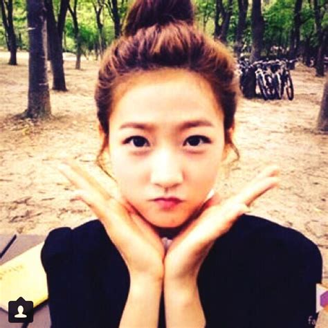 She began her career when she was nine years old and became a popular child star through the films a brand new life (2009) and the man from nowhere (2010). Kim sae ron