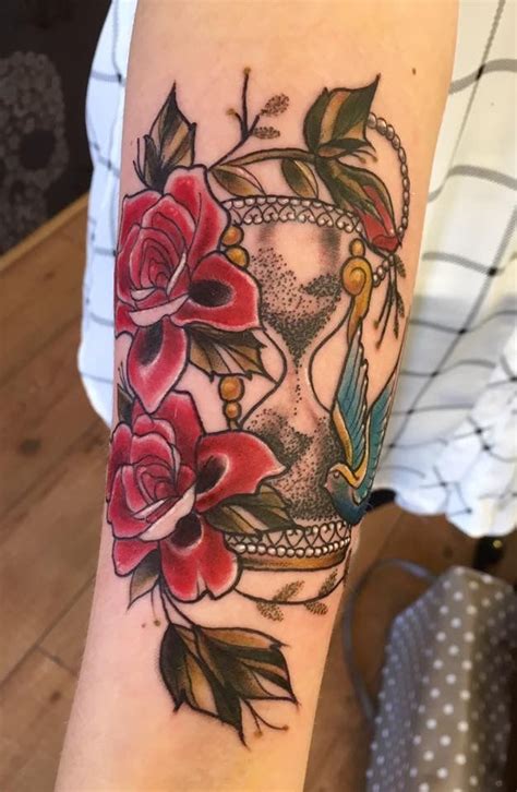 My Hourglass Tattoo With Roses Hourglass Tattoo Tattoos Rose Tattoos