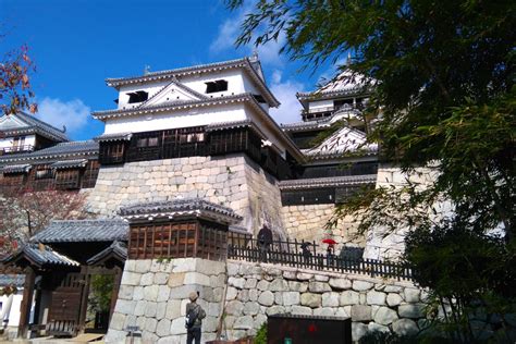 Matsuyama (a city in japan). The Splendour Falls On Castle Walls - Matsuyama, Ehime ...