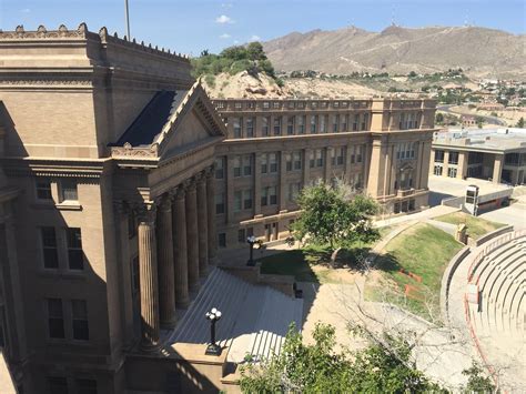 El Paso High School Designed By Henry C Trost And Erected 1913 16 At