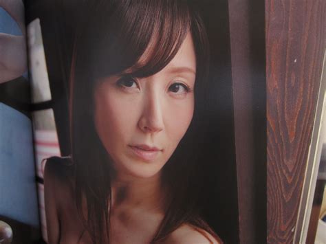 Enjou Reiko Sawamura Photo Collection Book Anime Art Book