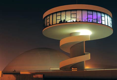 Douze Bâtiments Emblématiques De Larchitecte Oscar Niemeyer