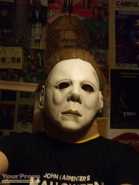 Halloween 2 Michael Myers Mask Replica Movie Prop