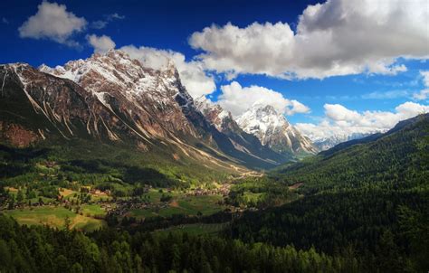 Обои Доломитовые Альпы горный массив в Италии горный массив в