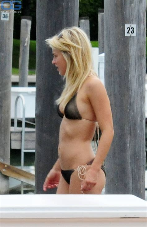 Julianne Hough Nude Pictures Onlyfans Leaks Playboy Photos Sex Scene