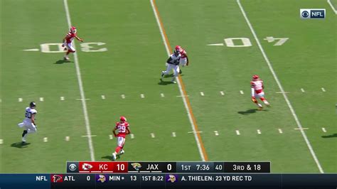 Foles Completes Long Third Down Conversion For 21 Yards