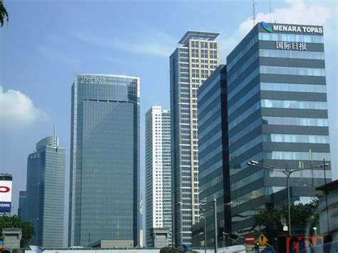 Telkom indonesia adalah perusahaan telekomunikasi milik pemerintah. Sahat Simarmata Daily Photo: Gedung Perkantoran di Jalan Thamrin, Jakarta