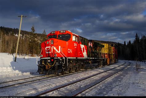 Cn 3015 Canadian National Railway Ge Et44ac At Yellowhead British