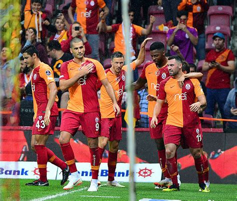G.saray içerde kötü beşiktaş deplasmanda iyi! Son dakika: Galatasaray - Lokomotiv Moskova maçı hangi ...